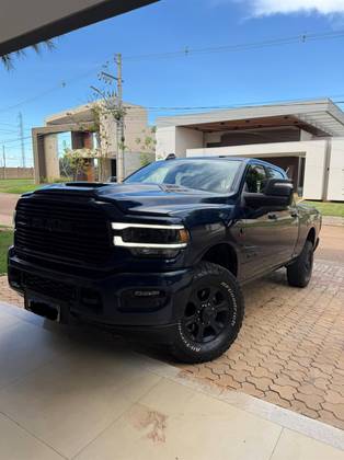 RAM 2500 6.7 I6 TURBO DIESEL LARAMIE NIGHT EDITION CD 4X4 AUTOMÁTICO
